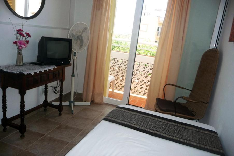 Hostal Yebisah Santa Eularia des Riu Bagian luar foto